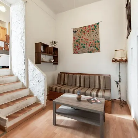 Cocooning A 30 M² Avec Balcon Barrême