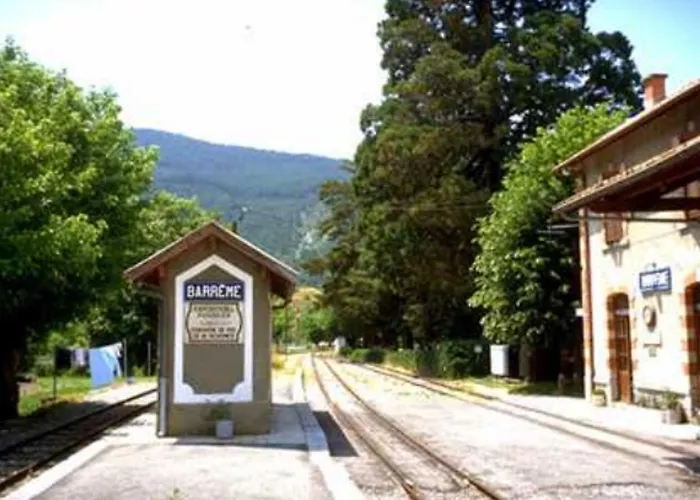 Appartement Cocooning A Barreme, 30 M² Avec Balcon *