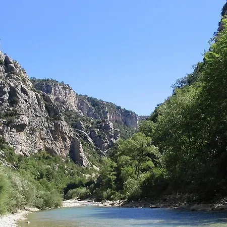 Cocooning A Barreme, 30 M² Avec Balcon * Barrême